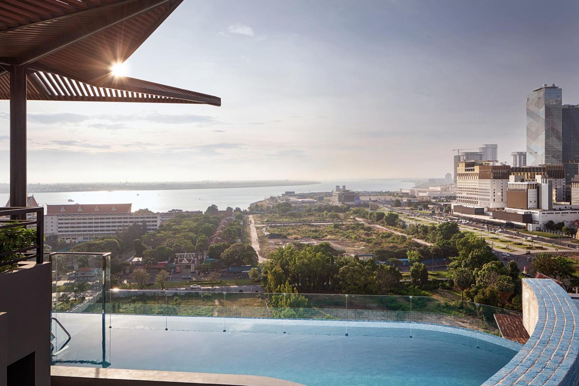 Chaiya Palace Hotel Phnom Penh Exterior photo