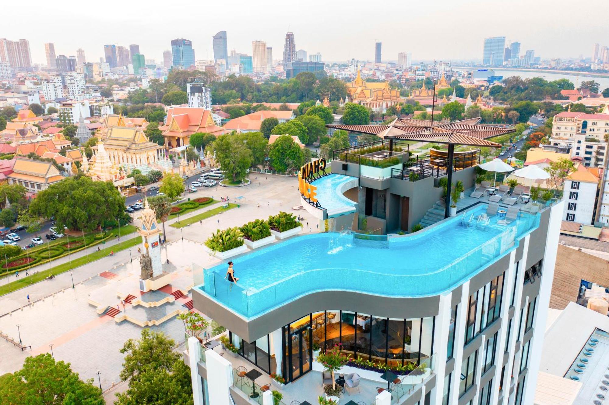 Chaiya Palace Hotel Phnom Penh Exterior photo